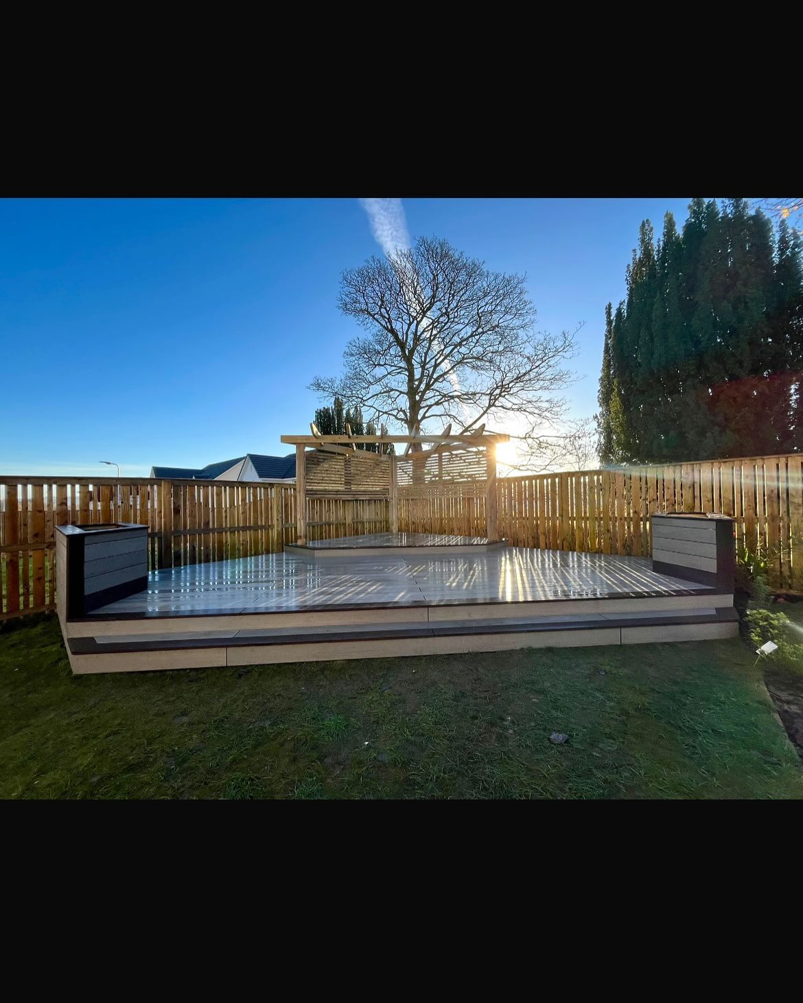 Completed composite decking and garden transformation in Glasgow by TM Joinery